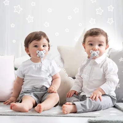 מוצץ סיליקון 16-36M צ’יקו פיזיו קומפורט עם כוכבים – Chicco Physio Comfort 16-36M My Little Star